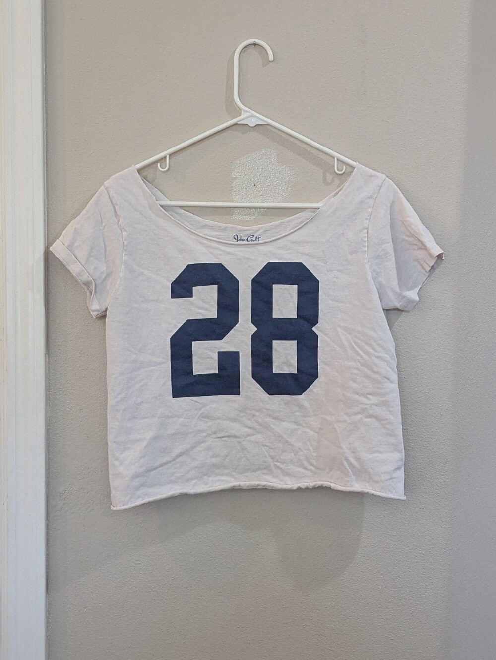 Brandy Melville White Scoop-Neck Crop Top with Navy '28' Graphic